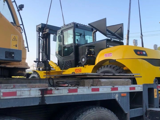 Equipos pesados de Ton Forklift Truck For Lifting de 25 toneladas 28 y envases pesados