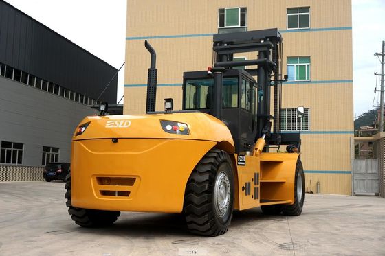 Camioneta elevadora de contenedores de 30 toneladas para operaciones eficientes