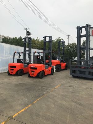 Palo 4 Ton Diesel Forklift Truck del motor 3000m m de Mitsubishi