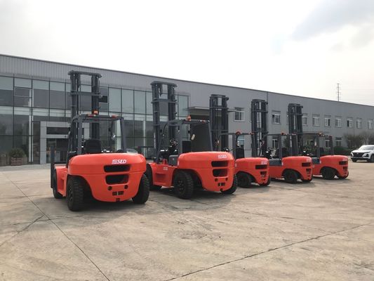 FD70 los 6m 7 triples libres llenos de Ton Diesel Forklift Truck With