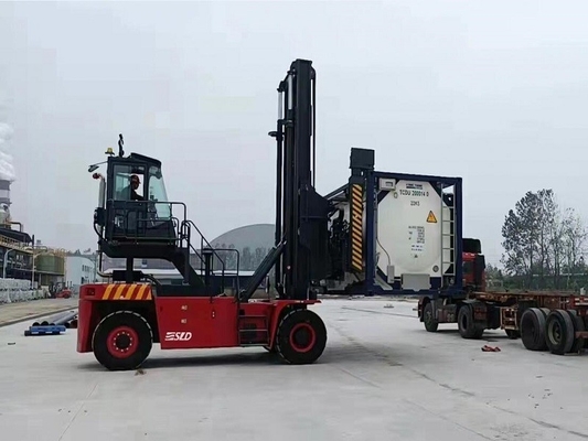 Motor CUMMINS manipulador de contenedores vacíos con eje de accionamiento Kessler D102PL341