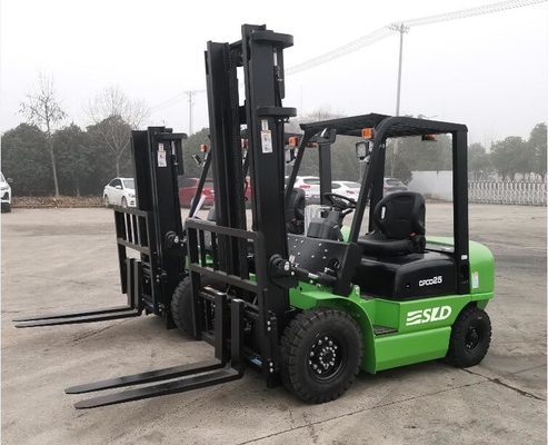 Palo bajo 3M/alto palo los 5m 2,5 Ton Diesel Forklift Truck